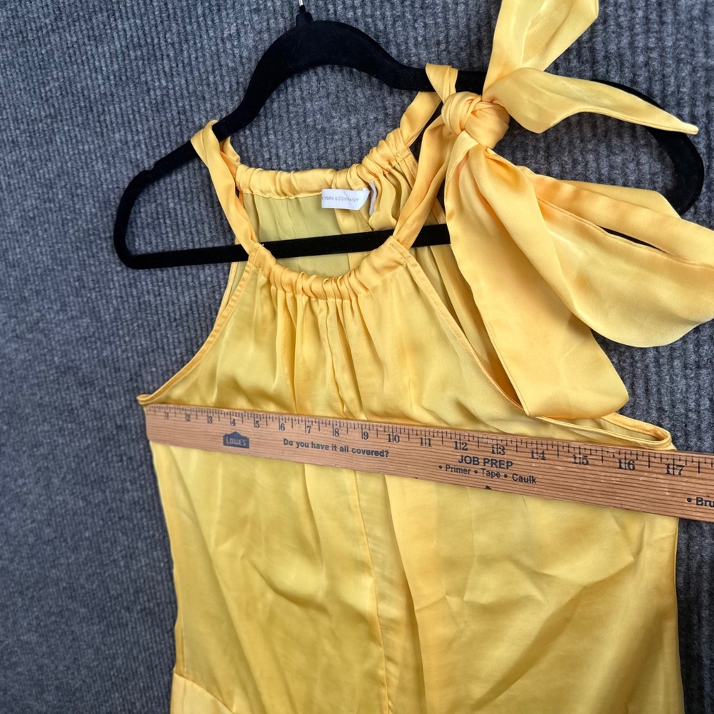 New York & Company Satin Halter Top M Butter Yellow Coquette Balletcore Y2K - Picture 6 of 8